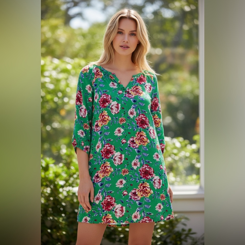 The Pioneer Woman Green Floral V-Neck Midi Dress